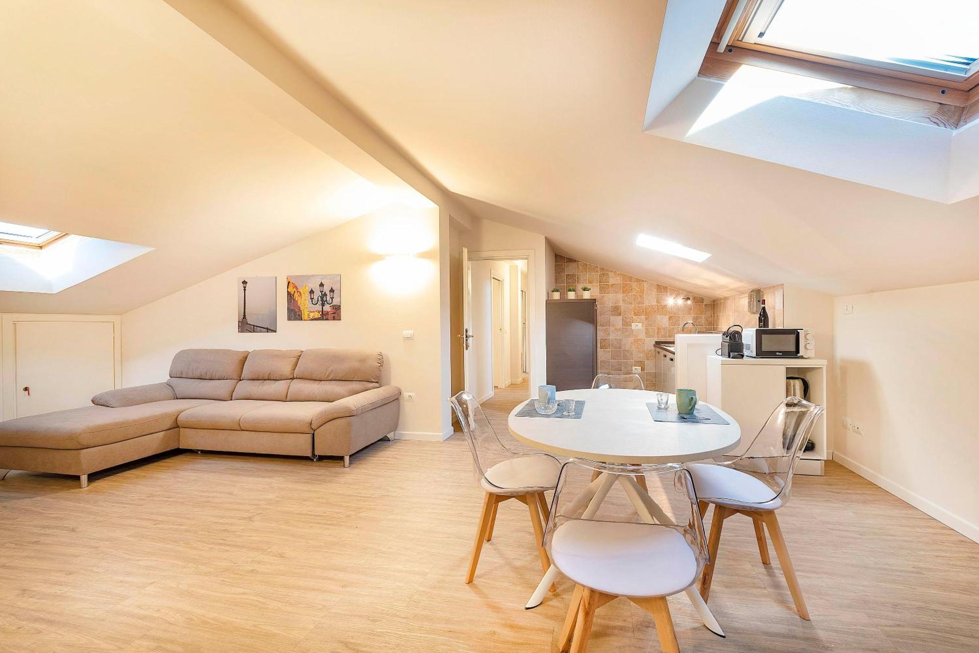 Italianflat - Sweet Mansarda In Corso Porta Nuova * Verona